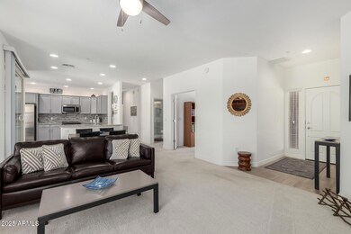 2425 W Bronco Butte Trail unit 2011, Phoenix, AZ 85085 - photo 4