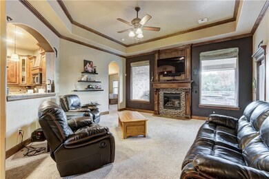 1945 Timber Dale Dr, Shawnee, OK 74804 - photo 6