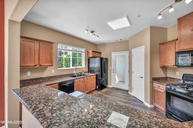 10-web-or-mls-17000-wedge-pkwy-2624