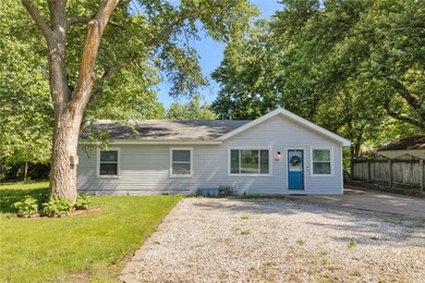 780 E Aurora Ave, Des Moines, IA 50313 - photo 2