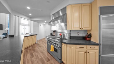beautiful open kitchen