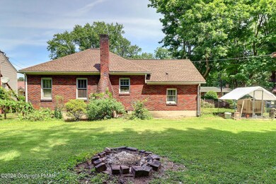 145 Leafy Greene St, Stroudsburg, PA 18360 - photo 4