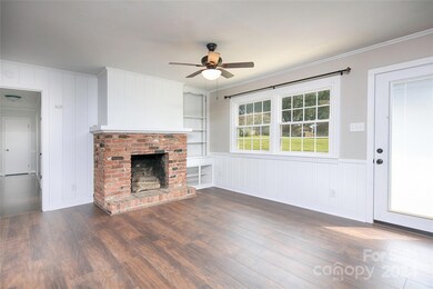 1602 Kenmore Dr, Statesville, NC 28625 - photo 4