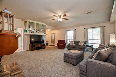 5110 Spring Circle Dr, Pearland, TX 77584 - photo 5