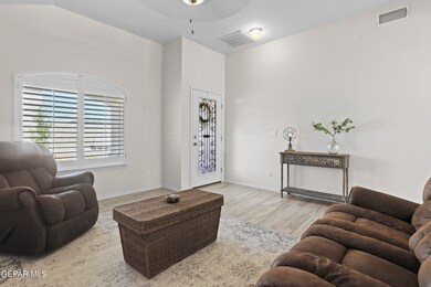 325 Samuel Vista St, Horizon City, TX 79928 - photo 7