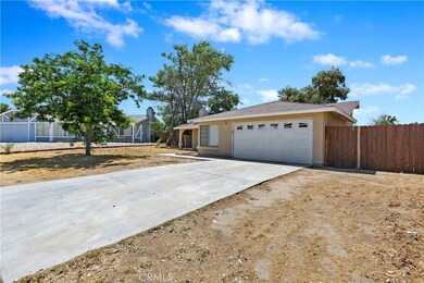 14424 Navarro Dr, Victorville, CA 92395 - photo 2