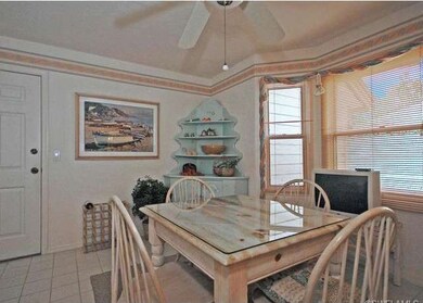Eat-In Kitchen