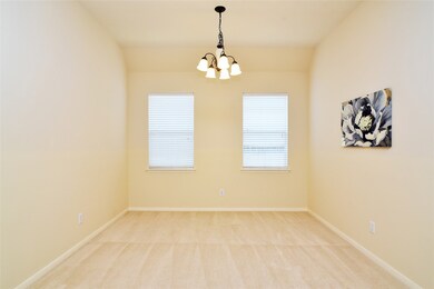 8918 Parlin Ridge Dr, Houston, TX 77040 - photo 5