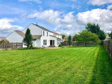 103 Bette Cir, Chittenango, NY 13037 - photo 2