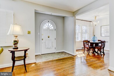 4545 S Chelsea Ln, Bethesda, MD 20814 - photo 3