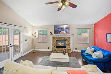 3008 Bridgeview Dr, Jacksonville, FL 32216 - photo 5