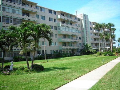 Beautifully Landscaped Complex!