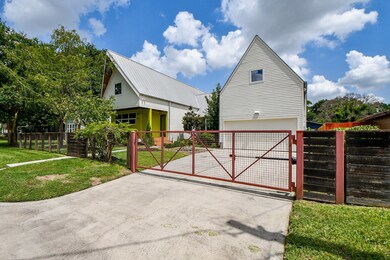 815 Woodard St, Houston, TX 77009 - photo 2