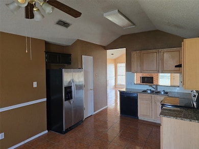 5537 Four Winds Dr, Arlington, TX 76018 - photo 4