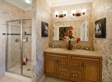 4427 Colonial Ln unit 168, Center Valley, PA 18034 - photo 5