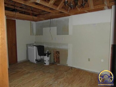 4814 SW 36th Terrace, Topeka, KS 66614 - photo 2