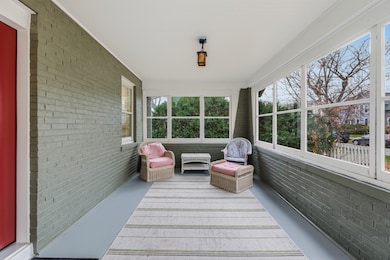 312 E Lincoln Ave, Wheaton, IL 60187 - photo 3