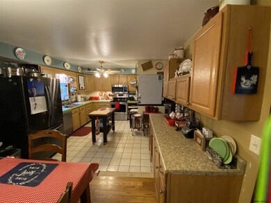 28 Chapel Ln, Glenmont, NY 12077 - photo 6