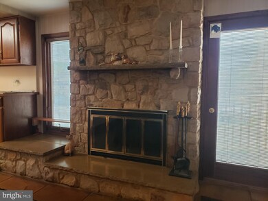 904 Forbes St, Blackwood, NJ 08012 - photo 4