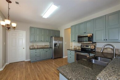 9123 Torrence Crossing Dr, Huntersville, NC 28078 - photo 6