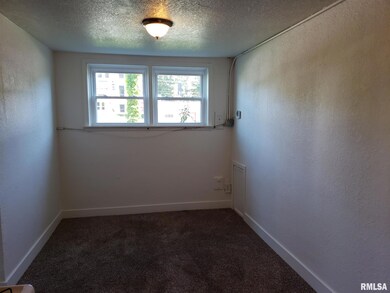 1807 Esplanade Ave, Davenport, IA 52803 - photo 4