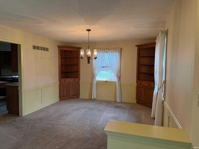 4018 Parkmont Dr, Logansport, IN 46947 - photo 5