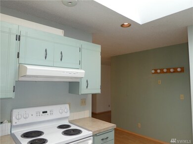 709 NE Gormley St, East Wenatchee, WA 98802 - photo 7