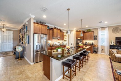 Kitchen with large island