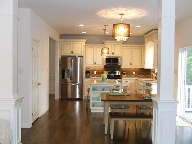 1224 Woodberry Dr, Mountain Top, PA 18707 - photo 7