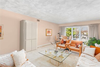 200 Hoffman Ave unit 304, Cranston, RI 02920 - photo 7