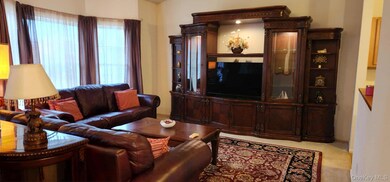 512 Narragansett Villas Dr, Lindenhurst, NY 11757 - photo 3