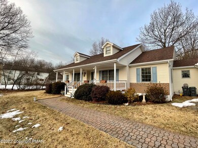 576 Adie Dr, Effort, PA 18330 - photo 2