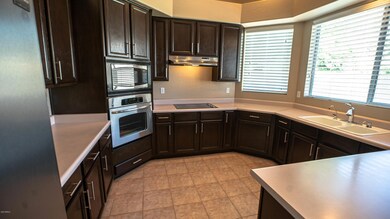 29023 N 48th St_-24