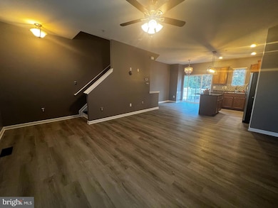 7738 Timbercross Ln, Glen Burnie, MD 21060 - photo 4