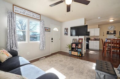 2621 E Atlantic St-9