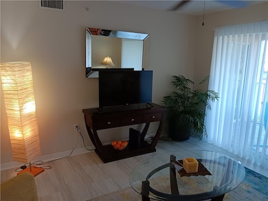 1550 S 42nd Cir unit 206, Vero Beach, FL 32967 - photo 7