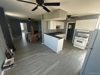 914 (1-Bedroom)