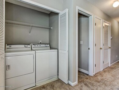 8869 Inlet Bluff Dr, Jacksonville, FL 32216 - photo 7