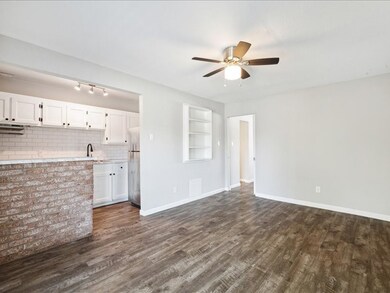 2322 Dunlavy St unit 9, Houston, TX 77006 - photo 3
