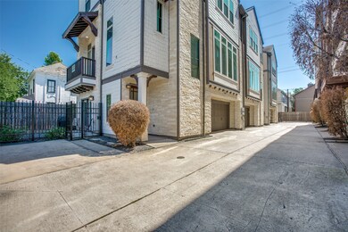 736 Yale St unit C, Houston, TX 77007 - photo 2