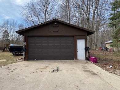 4037 N Jebavy Dr, Ludington, MI 49431 - photo 6