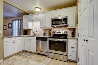 21415 Fitz Ln, Magnolia, TX 77355 - photo 3