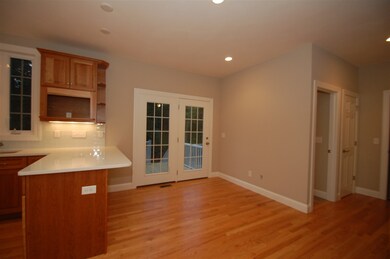 71 Brookview Dr, Hooksett, NH 03106 - photo 4