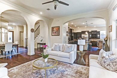 8425 Moritz Walk, Houston, TX 77055 - photo 5