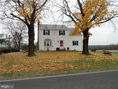 952 Penns Park Rd, Newtown, PA 18940 - photo 2