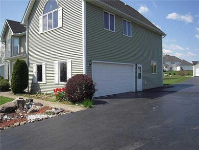Parking Lot/Garage