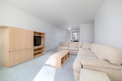 Fountain Terrace at Strawberry Hill unit 636, Stamford, CT 06902 - photo 7