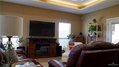 4103 Hummingbird Ln, Mission, TX 78572 - photo 6