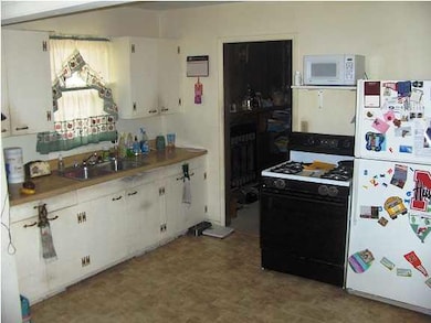 Kitchen, 9x14