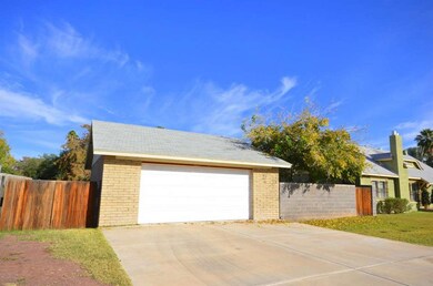 Detached Garage